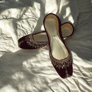 Embroidered Velvet Ballet Flats - Burgundy